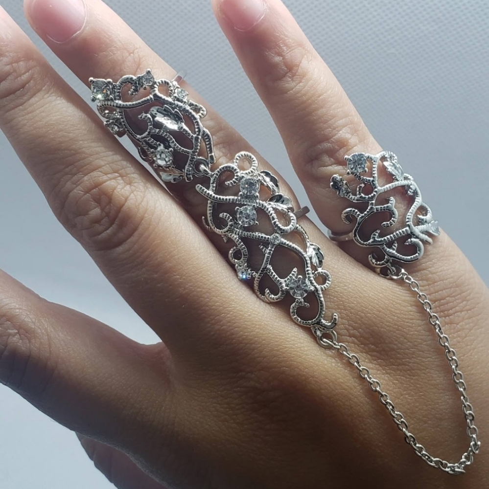 Fashion ring